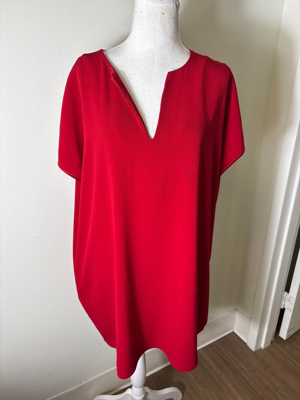 Diane von Furstenberg Classic Red Cap Sleeve V-Neck Dress Sz M